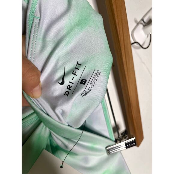 NEW Nike Dri-Fit Womens 2X Athletic Leggings Mid Rise Cropped - Picture 7 of 8